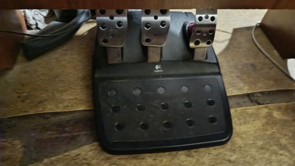 Logitech g25 игровой руль, полный комплект