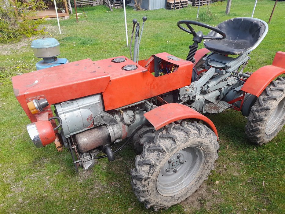 Traktor ogrodowy TZ4K14