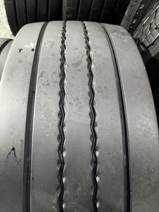 шина вантажна б/в 385/65R22,5 Continental HT3 Hybrid (2шт)