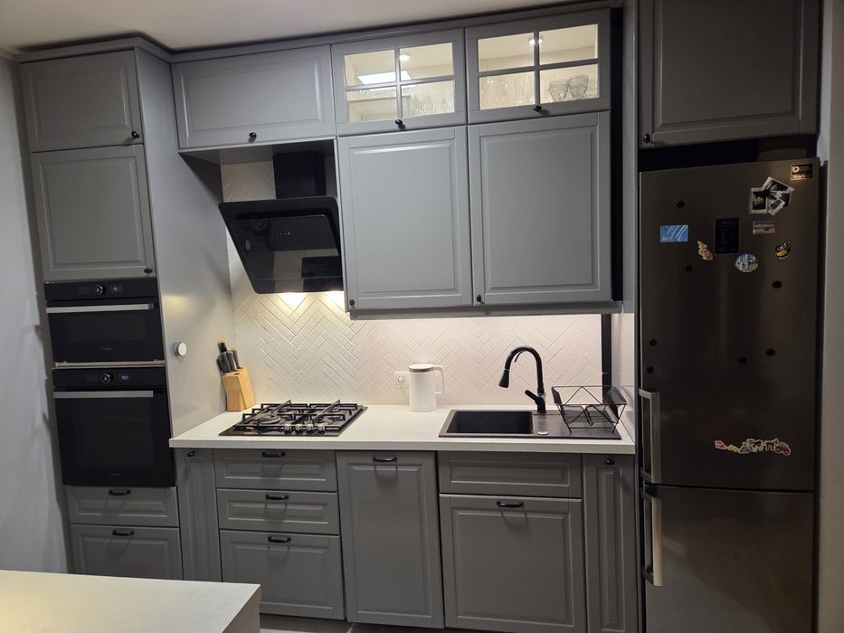 Kuchnia z wyspą + sprzęt, Ikea Bodbyn