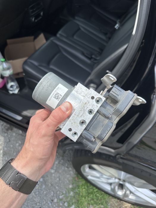 Блок ABS для Audi Q7 4m / блок абс Ауді Ку7 / 4M0 907 379Q