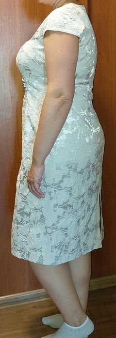 Продам святкову сукню р. 50-52