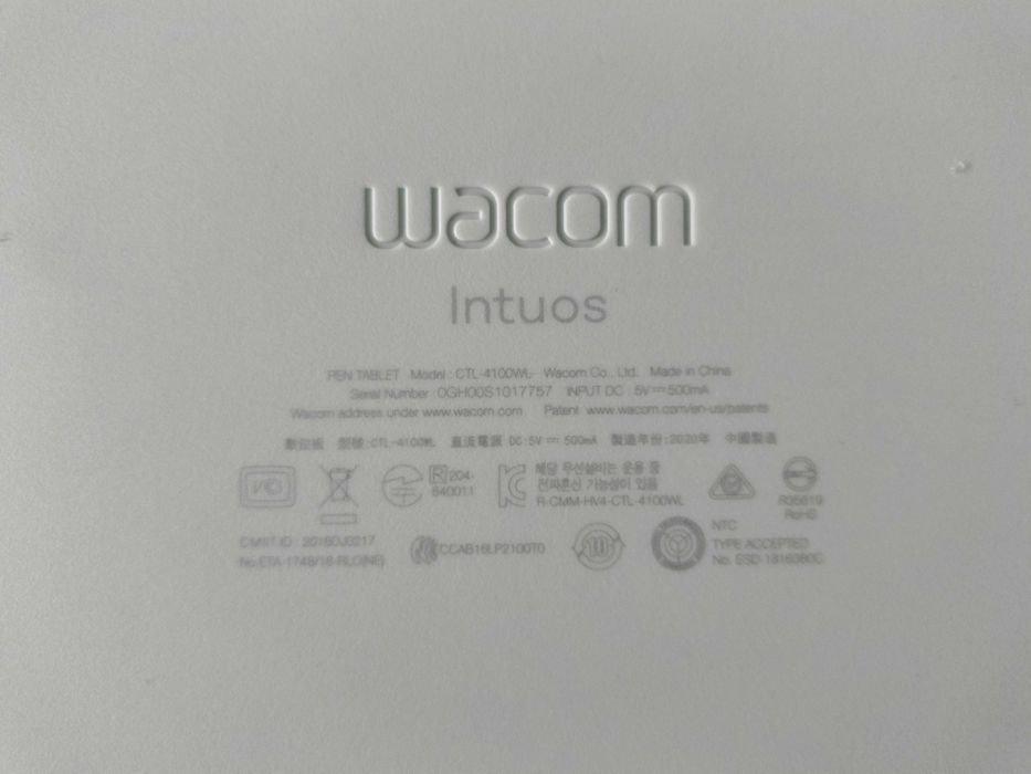 Графічний планшет Wacom Intuos S CTL-4100WL ідеальний, супер комплект!