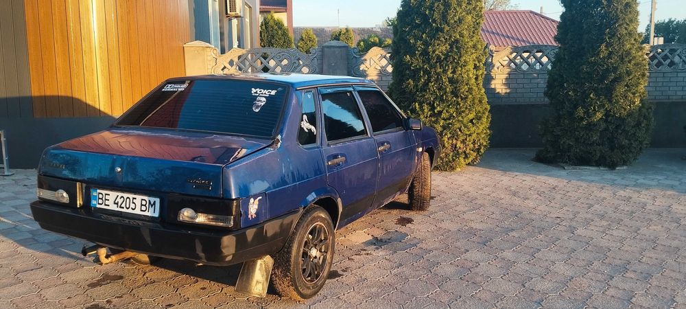 Автомобіль ВАЗ 21099