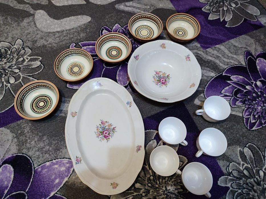 Большие тарелки, чашки, 12 предметов