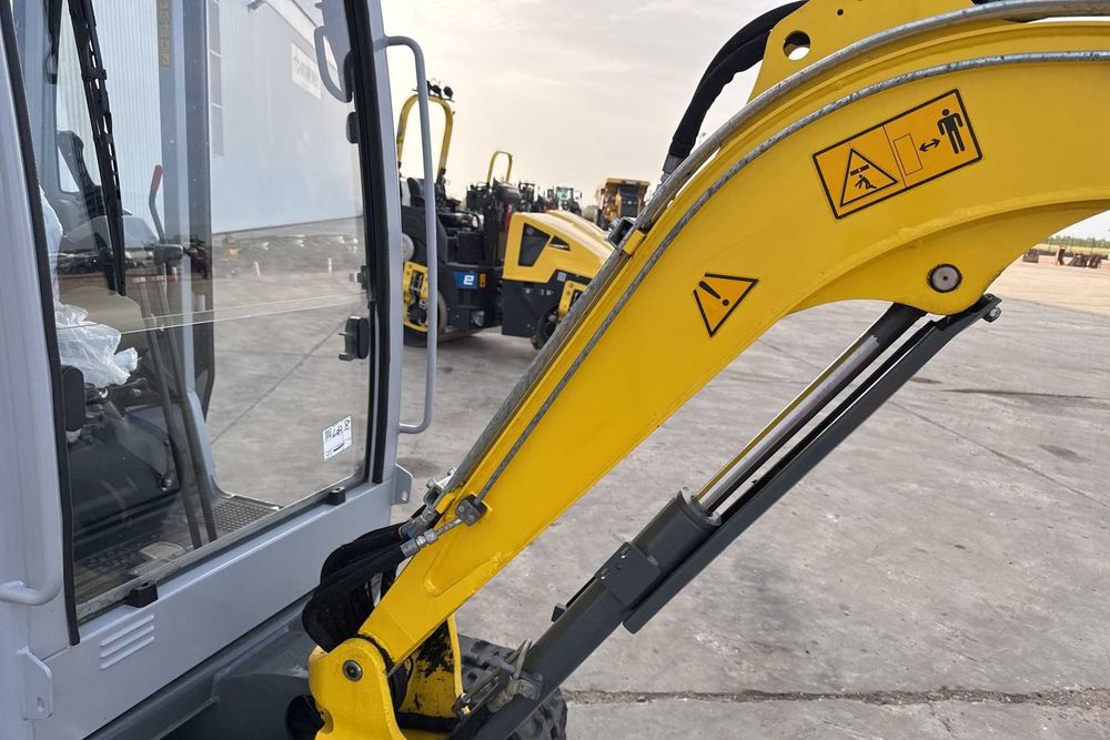 2023 Wacker Neuson ET20 Mini Excavator — 900 м/г, Swing Boom, Hydraulic Quick Coupler