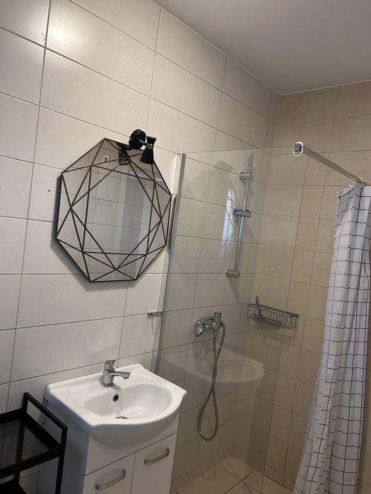 Pokoje centrum Olesno wynajem kwatera spanie nocleg