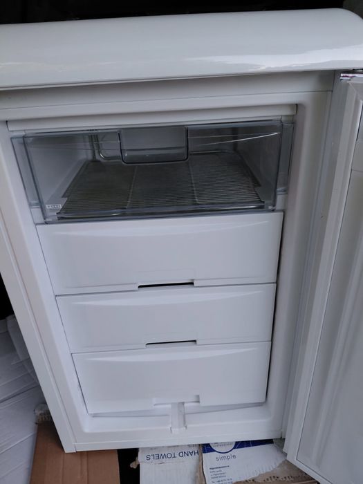 Zamrażarka 4 szuflady Point