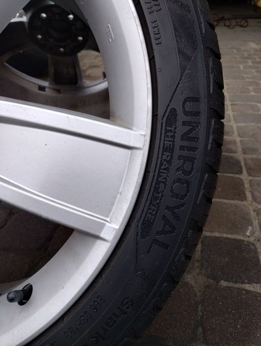 Sprzedam  letnie opony z alufelgami. kia.