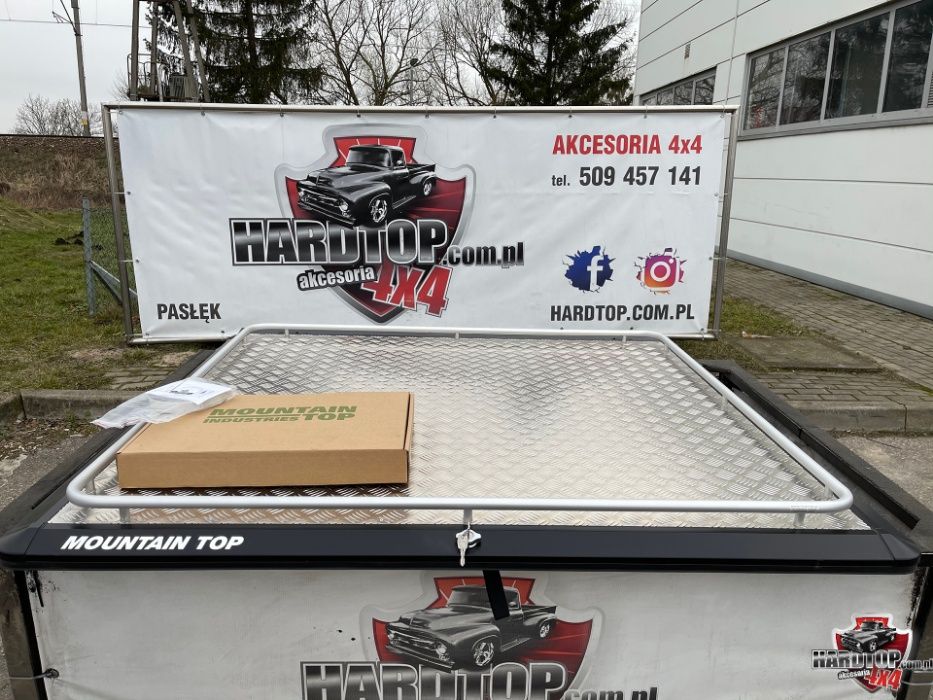 Zabudowa, Pokrywa MountainTop Nissan Navara D40