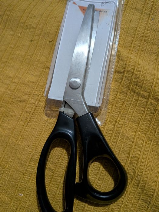 Tesoura de costura Zig zag