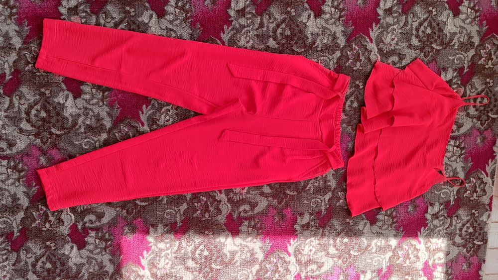 Продам костюм летний женский