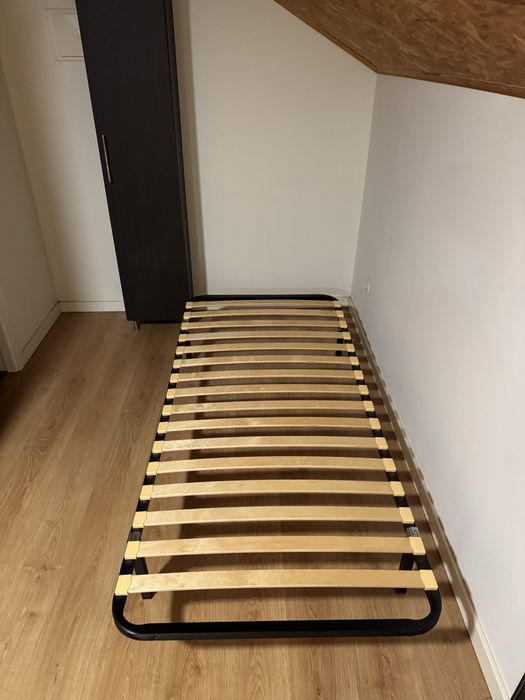 Estrado Solteiro IKEA