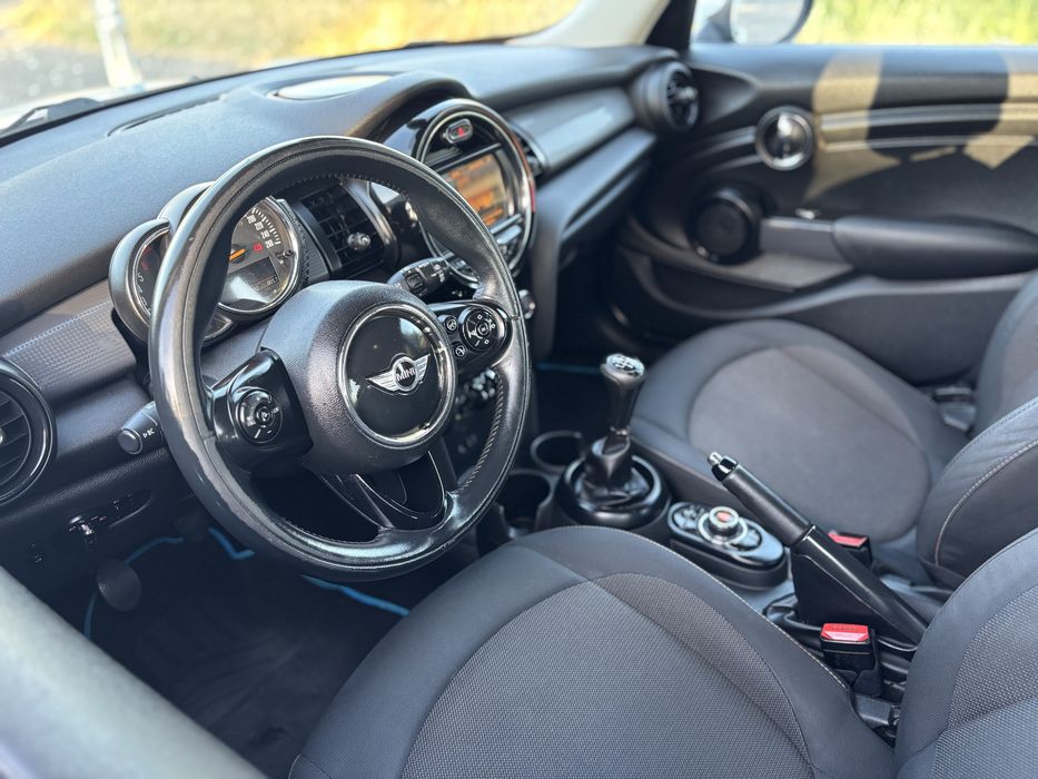Mini cooper D 1.5 de 120cv