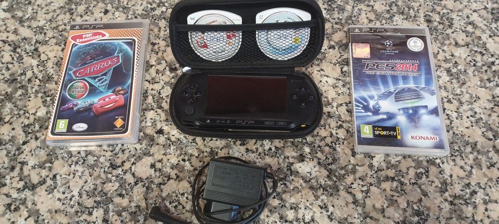 PSP Street ( modelo E1000, em preto mate)