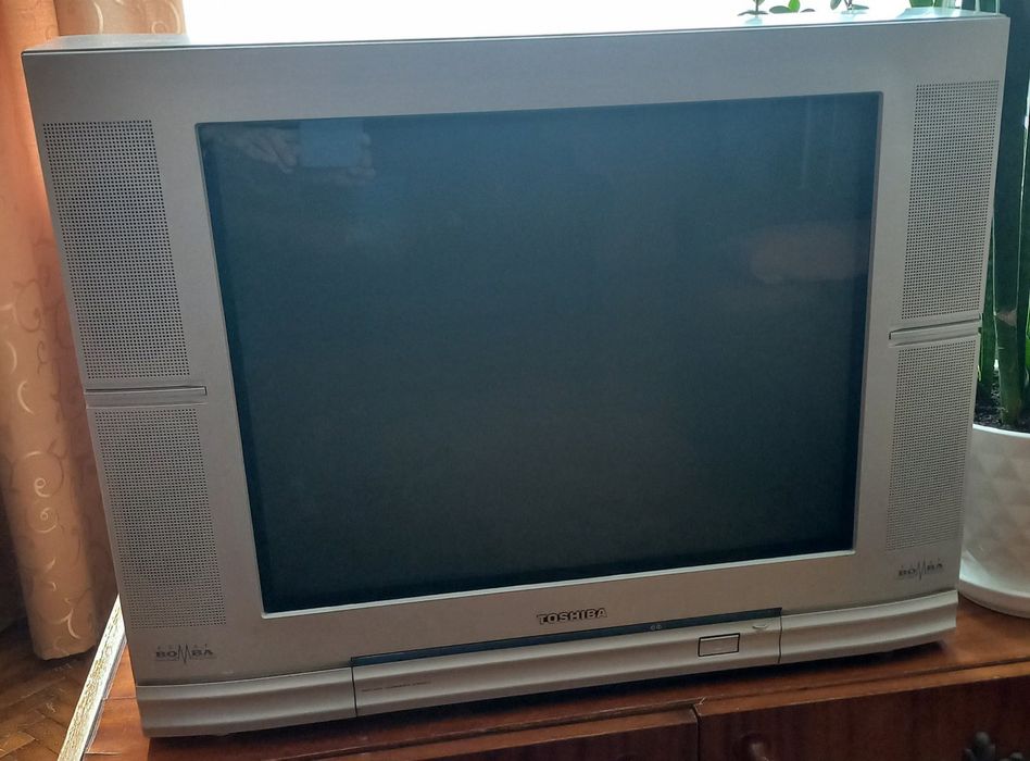 Продам телевізор TOSHIBA