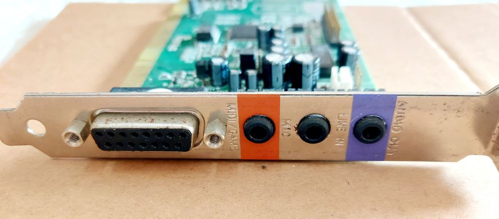 Placa som ISA 16BIT GENIUS A151-A00