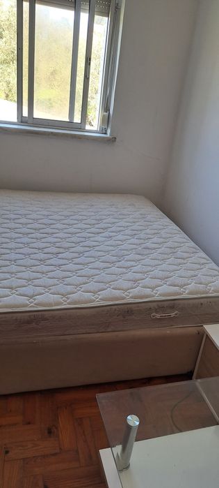 Quarto para arrendar