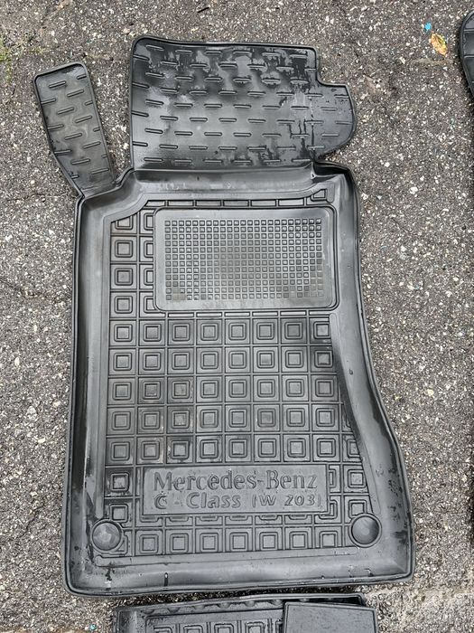 Автоковрики Mercedes-Benz C-Class w203
