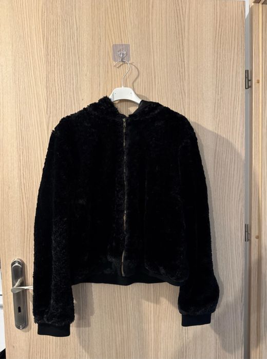 czarna bomberka z futerkiem