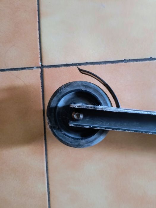 Hulajnoga wyczynowa na skatepark pumptrack