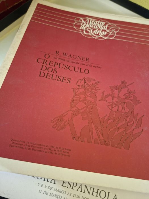 Libretos livros catálogos óperas no São Carlos