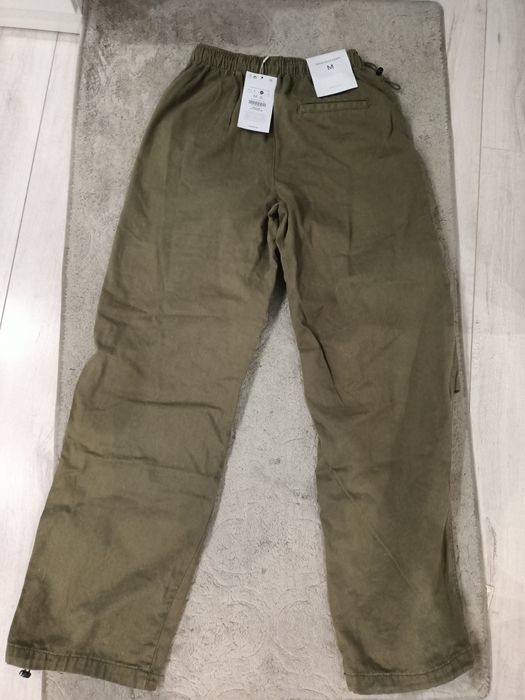 Spodnie Bershka rozmiar 38