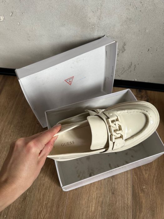 Лофери guess оригінал