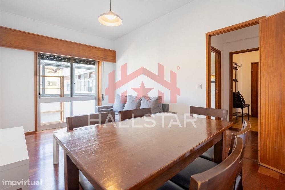 Arrendamento de Quarto / Equipado e Mobilado / Av. Marquês de Pombal