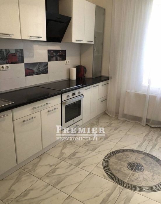 1-кімнатна квартира з євроремонтом, 42 м², Таїрова