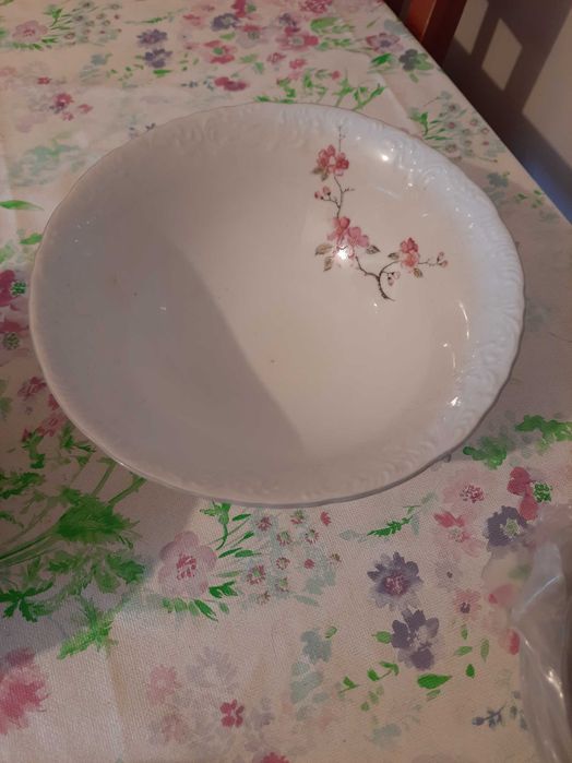 Loiça de porcelana da marca SPAL