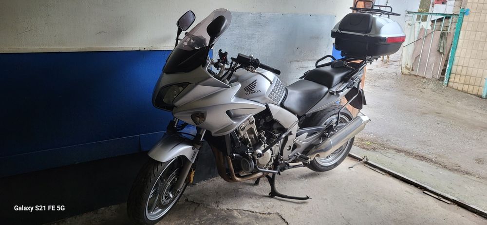 Продам мотоцикл HONDA CBF 1000