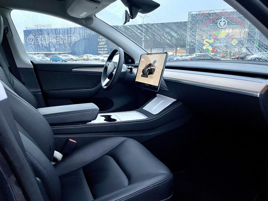 Продається Tesla Model Y Long Range