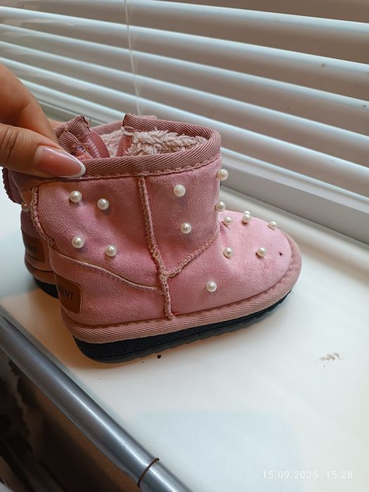 Зимове взуття уги