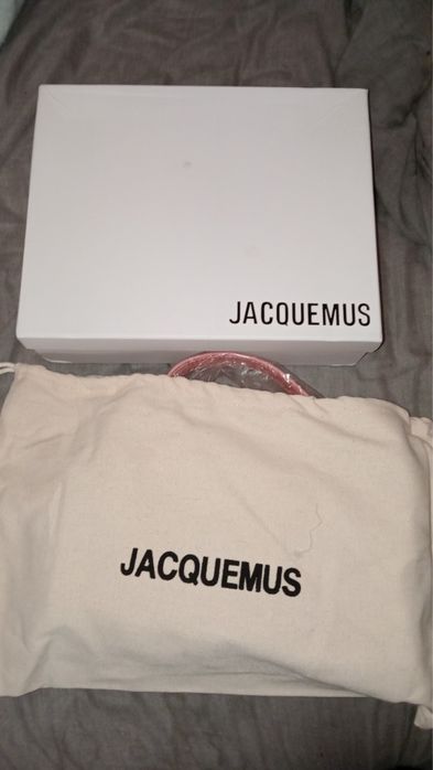 Mala Jacquemus Nova colecao usada poucas vezes