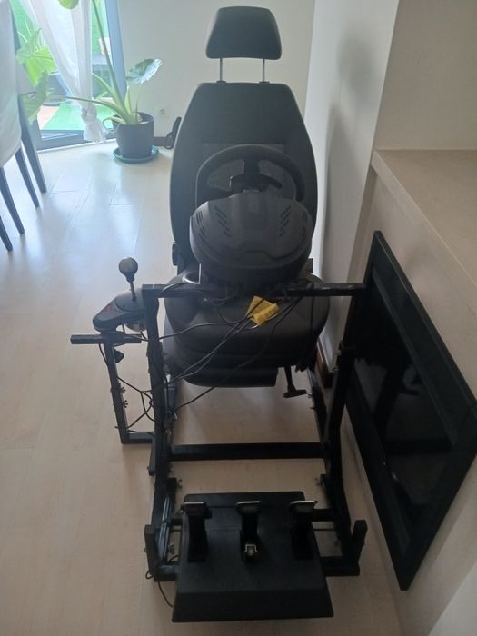 Simulador completo - thrustmaster T300 alcantara