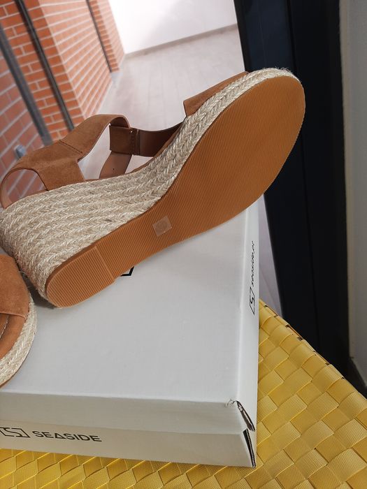 Sandálias mel com cunha corda novas da SEASIDE