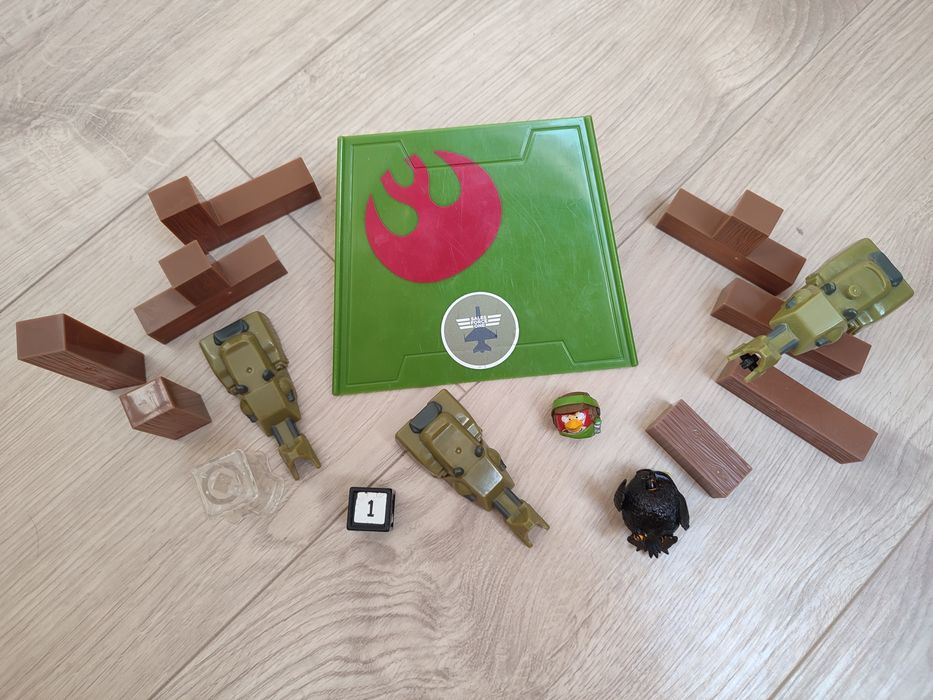 Angry Birds Star Wars z figurkami i samochodami