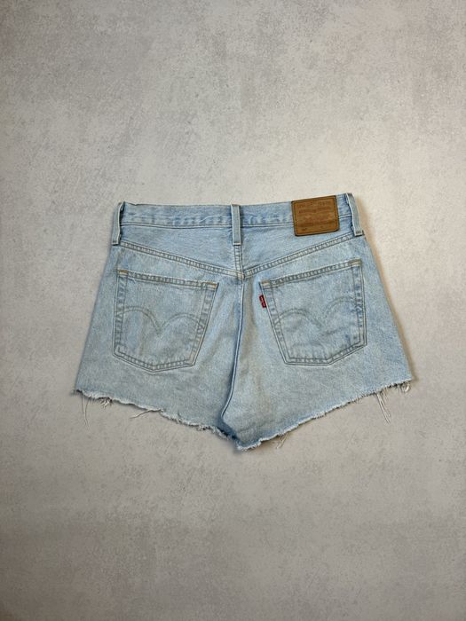 Джинсовые шорты Levi’s 501 Premium женские светло синие оригинал. Жіночі джинсові шорти Levi’s 501 Premium світло сині оригінал