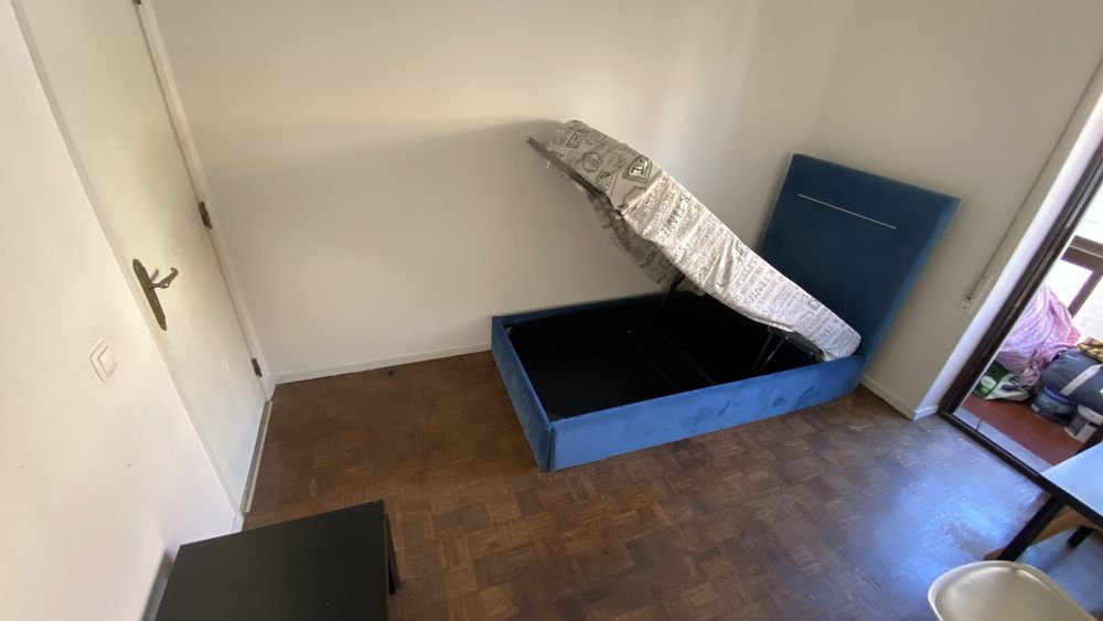 Quarto para arrendar em frente a terminal fluvial do Barreiro