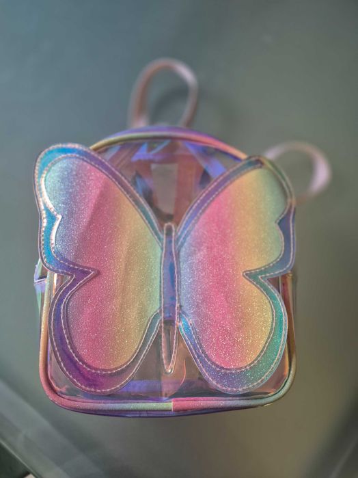 Mochila infantil holográfica com borboleta