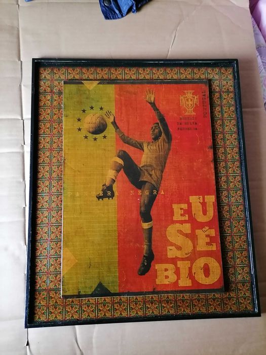 EUSÉBIO Pantera Negra 1962 Foto Incrustada Verniz Mate Moldura 47x 40
