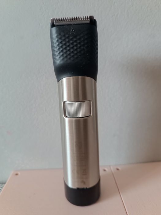 Тример для бороди та вусів Philips BT9000 Prestige BT9810/15