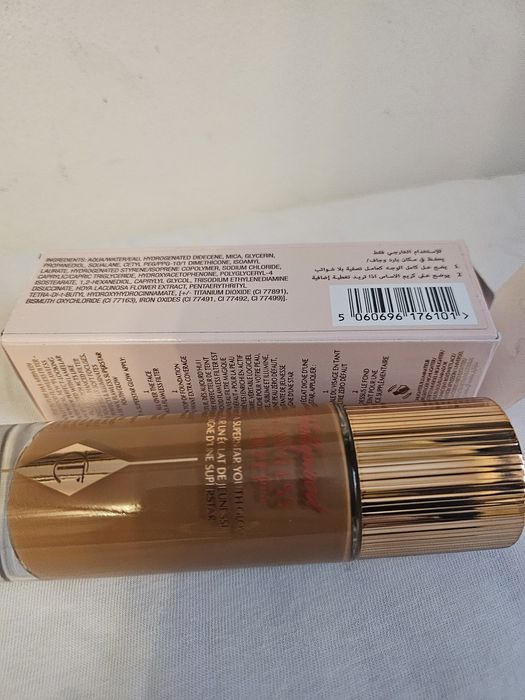 Podkład Flawless nr 7 Charlotte Tilbury