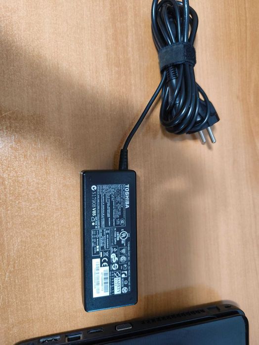 Portátil Toshiba L650 (CPU i5 - RAM 8GB - SSD 240GB)