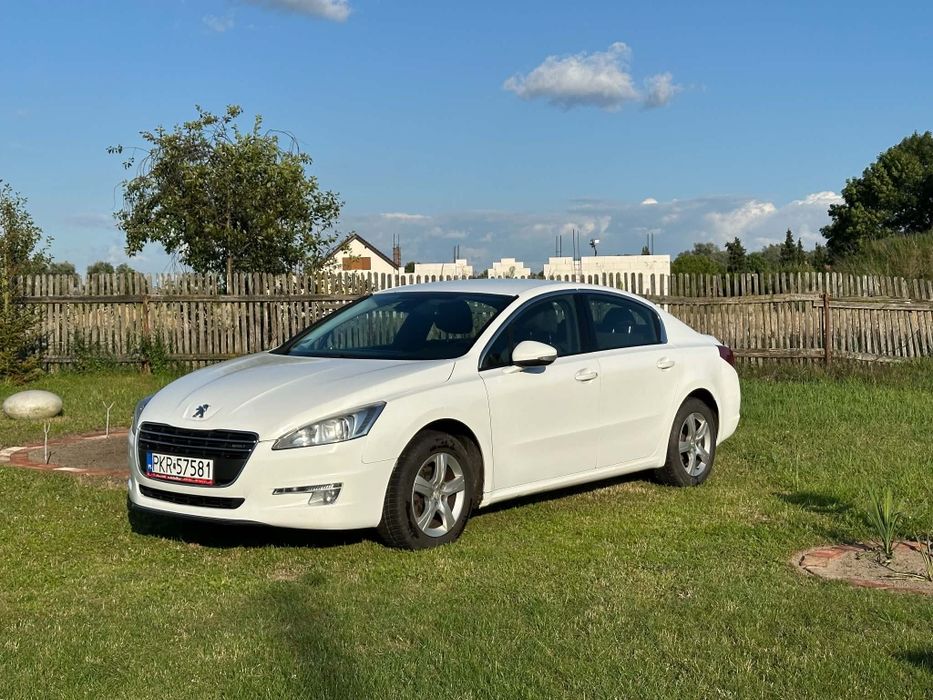 Peugeot biały 508