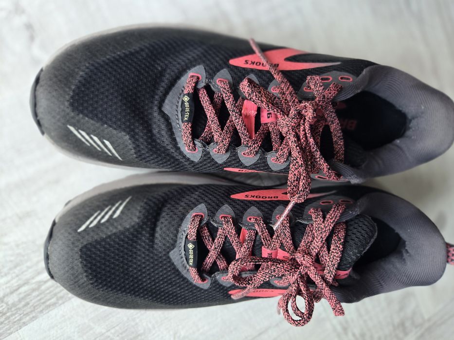 brooks cascadia 16 gtx