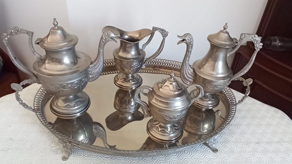 Serviço de chá em casquinha.