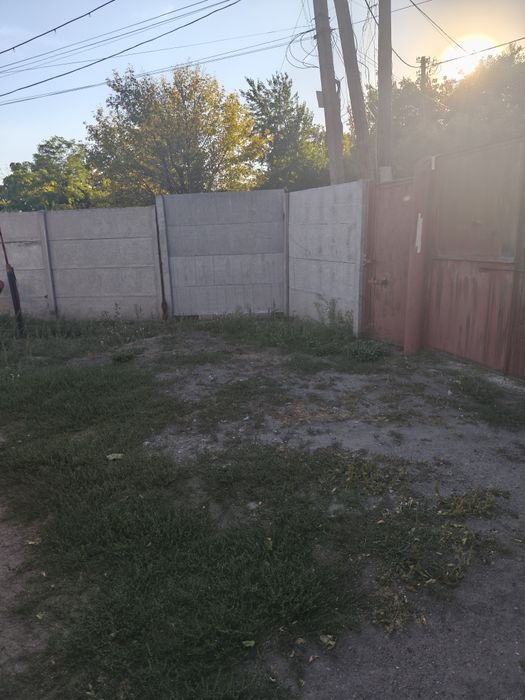 Продаются  2  дома на одном  участке