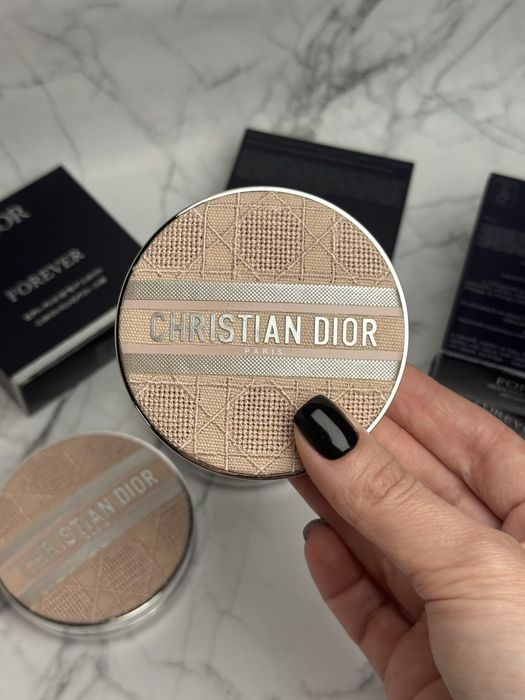Тональний крем кушон Dior 1N